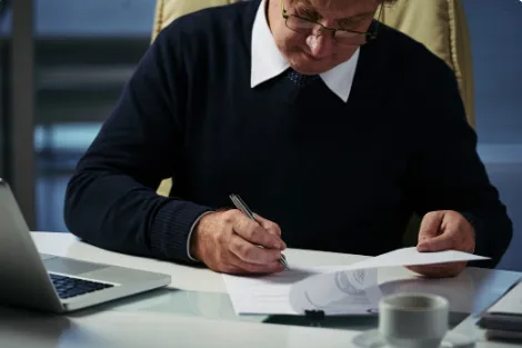 Advogado previdenciário em São Paulo: qual a diferença entre auxílio-doença e aposentadoria por invalidez?